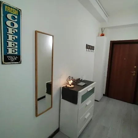 Vicino Metro Precotto Ristrutturato ميلان